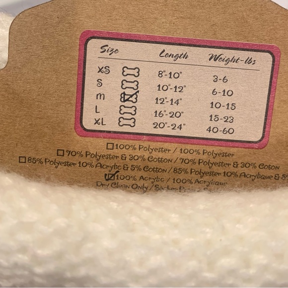 NEW Pret A Paw Dog Couture Red Cable Knit Sweater w Pointsettas & Pearls Size M - Picture 5 of 5